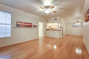2255 Braeswood Park Dr, Houston, TX 77030 - Photo 9
