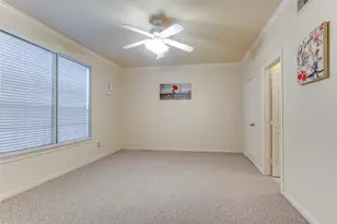 2255 Braeswood Park Dr, Houston, TX 77030 - Photo 17