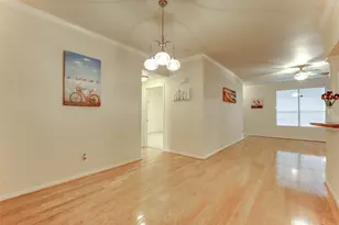 2255 Braeswood Park Dr, Houston, TX 77030 - Photo 13