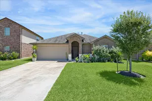 726 Desert Pea Ln, Arcola, TX 77583 - Photo 1