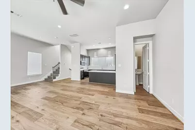 10534 Executive Lake Drive, Stafford, TX 77477 - Photo 7
