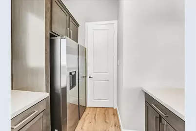 10534 Executive Lake Drive, Stafford, TX 77477 - Photo 9