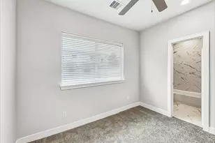 10534 Executive Lake Dr, Stafford, TX 77477 - Photo 15