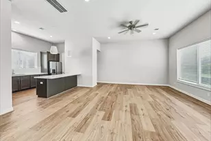 10534 Executive Lake Dr, Stafford, TX 77477 - Photo 5