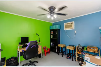 9410 Fairdale Lane, Houston, TX 77063 - Photo 33