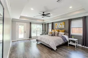 9410 Fairdale Ln, Houston, TX 77063 - Photo 21