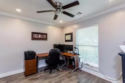 9410 Fairdale Lane, Houston, TX 77063 - Photo 27