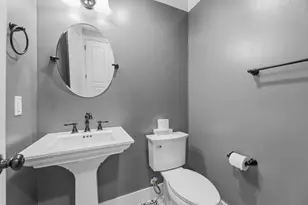 9410 Fairdale Ln, Houston, TX 77063 - Photo 15