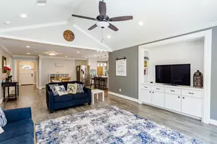 9410 Fairdale Ln, Houston, TX 77063 - Photo 17