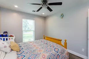 9410 Fairdale Ln, Houston, TX 77063 - Photo 29