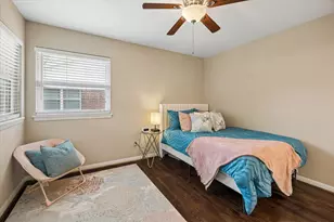 5130 Kingfisher Dr, Houston, TX 77035 - Photo 23
