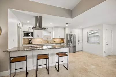 5130 Kingfisher Drive, Houston, TX 77035 - Photo 7