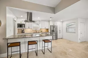 5130 Kingfisher Dr, Houston, TX 77035 - Photo 7