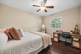 5130 Kingfisher Dr, Houston, TX 77035 - Photo 21
