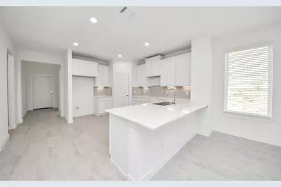 11806 Royal Willow Lane, Houston, TX 77066 - Photo 11