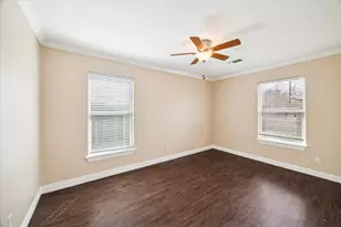 434 Meters St, Houston, TX 77020 - Photo 5