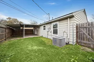 434 Meters St, Houston, TX 77020 - Photo 9