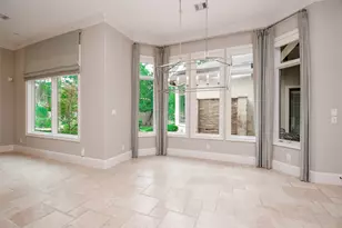 11910 Heritage Ln, Houston, TX 77024 - Photo 21