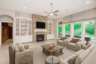 11910 Heritage Ln, Houston, TX 77024 - Photo 19