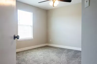 11720 Chanteloup Drive, Houston, TX 77047 - Photo 15