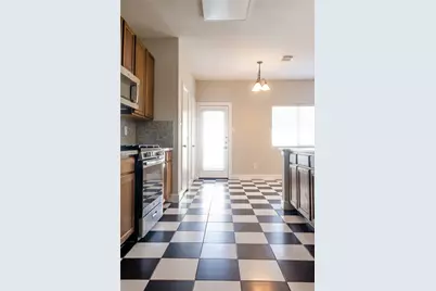 11720 Chanteloup Drive, Houston, TX 77047 - Photo 11
