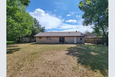 8618 Iron Liege Court, Houston, TX 77088 - Photo 31