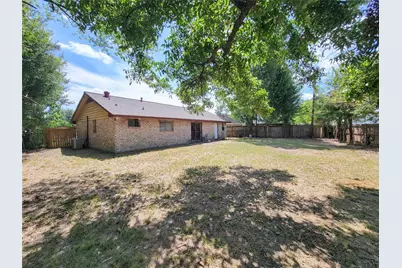 8618 Iron Liege Court, Houston, TX 77088 - Photo 33