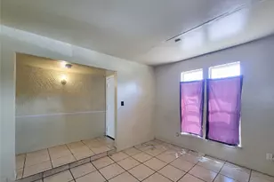 8618 Iron Liege Ct, Houston, TX 77088 - Photo 7