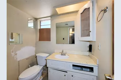 8618 Iron Liege Court, Houston, TX 77088 - Photo 23