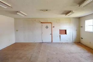 186 Shelter Ln, Livingston, TX 77351 - Photo 17