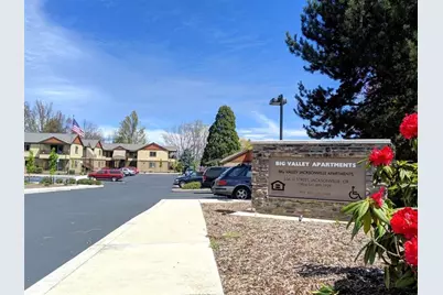 556 G Street, Jacksonville, OR 97530 - Photo 5