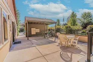 556 G St, Jacksonville, OR 97530 - Photo 9