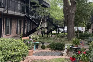 8947 Gaylord Dr, Houston, TX 77024 - Photo 23