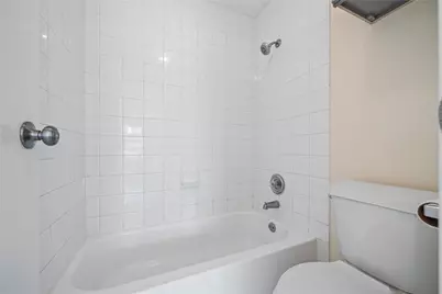 2750 Holly Hall Street #1510, Houston, TX 77054 - Photo 19
