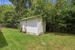7215 Pleasant Bend Dr, Beaumont, TX 77708 - Photo 27