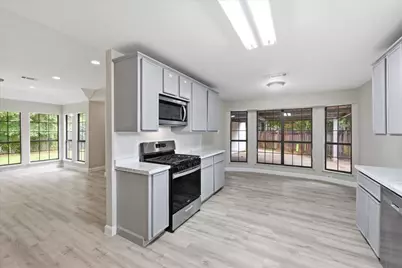 7215 Pleasant Bend Drive, Beaumont, TX 77708 - Photo 9