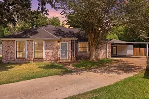 7215 Pleasant Bend Dr, Beaumont, TX 77708 - Photo 1