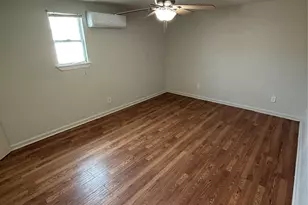 5520 Menard Ave, Galveston, TX 77551 - Photo 7