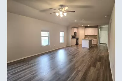 154 Bellewood Manor Drive, Magnolia, TX 77354 - Photo 5