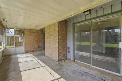 4415 Crofter Glen Drive, Friendswood, TX 77546 - Photo 23