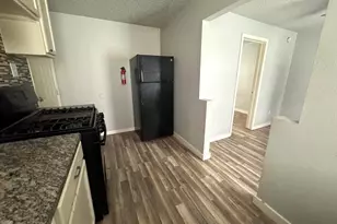 7018 1/2 Avenue F, Houston, TX 77011 - Photo 3