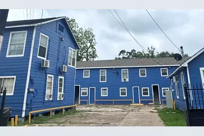 7018 1/2 Avenue F #3, Houston, TX 77011 - Photo 1