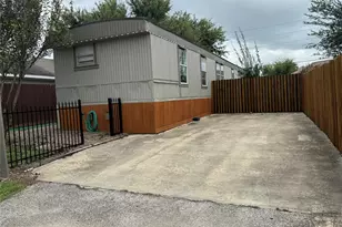 1619 Avenue D, Fresno, TX 77545 - Photo 21