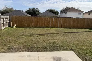 9518 Belleclaire Ln, Houston, TX 77044 - Photo 3