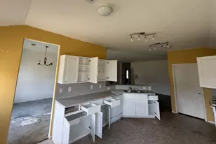 9518 Belleclaire Ln, Houston, TX 77044 - Photo 5