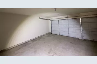 9518 Belleclaire Lane, Houston, TX 77044 - Photo 13