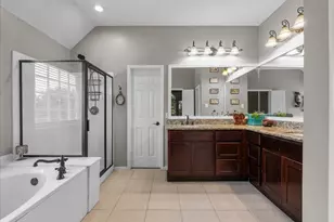 1910 Wynforest Dr, Deer Park, TX 77536 - Photo 25