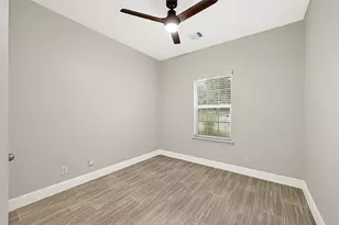 11015 Harston Dr, Tomball, TX 77375 - Photo 5