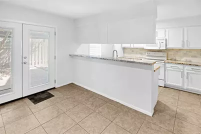 1500 Sandy Springs Road #69, Houston, TX 77042 - Photo 5