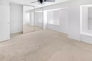 1500 Sandy Springs Rd, Houston, TX 77042 - Photo 15